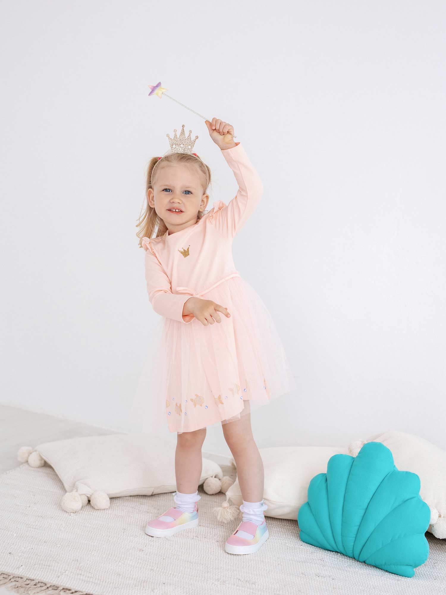 Its special tulle fabric adds body and volume to create beautiful movement and a feminine silhouette. Perfect for all day wear or travelling, the Baby Dress Gold Fish 313 is sure to make your mini fashionista look her best all day!