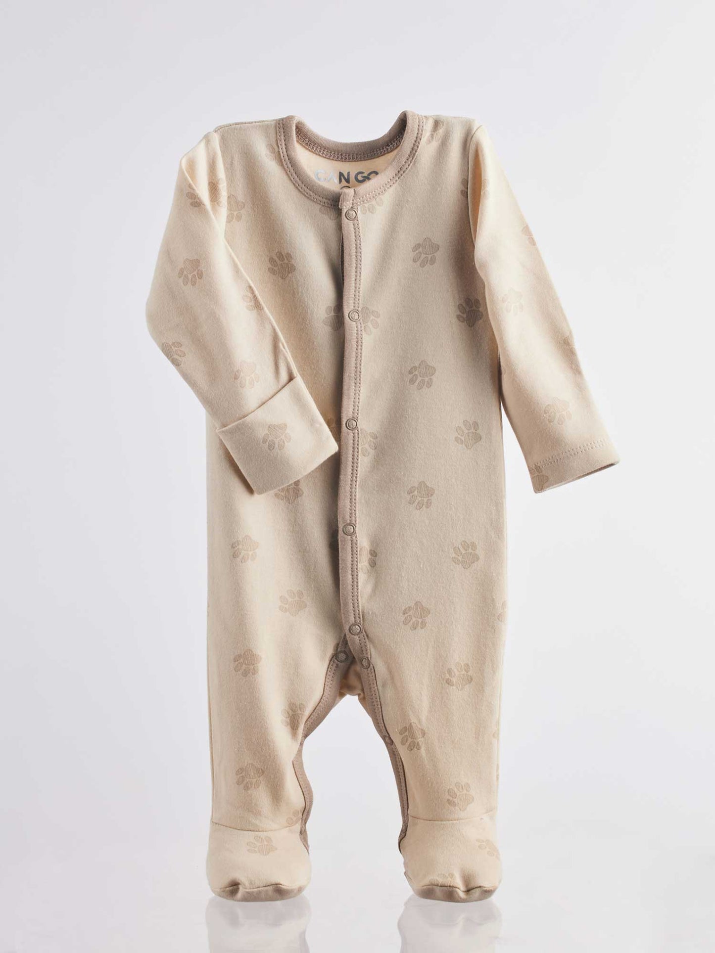 Infant Overall Bear & Bunny 376 is an adorable baby bodysuit featuring cute bear and bunny footprints on the front. It has long sleeves and comes in sizes 0-12 months. These cotton one-piece overalls are made from our authentically created material design, perfectly suitable for both outerwear and nightwear. This model is between the most popular ones that are worn by even the most youngest.