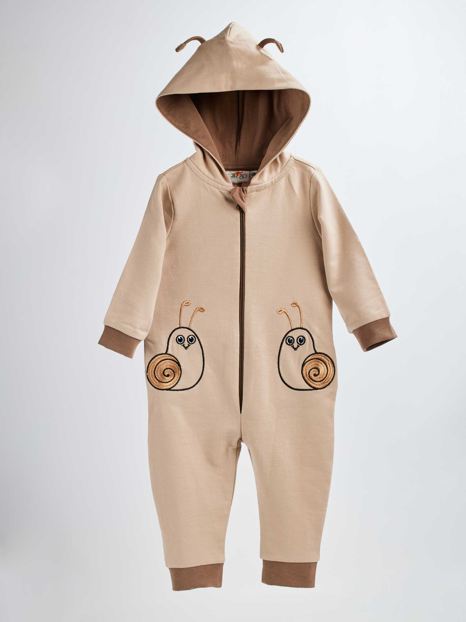 Infant overall snails 287 are one-piece hooded overalls made from high-quality soft cotton material and have embroidered sweet snails on them. In this image you can see how it looks without the hood