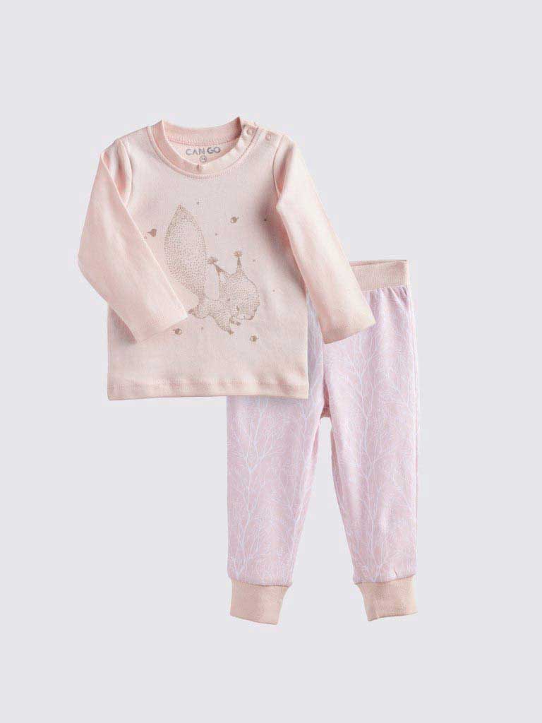 Newborn Pajamas Squirrel 362 are the perfect choice for bedtime and sweet dreams! These snuggly pijamas are made of 100% cotton, with a high-quality soft stockinet designed to be gentle on your baby’s skin. 