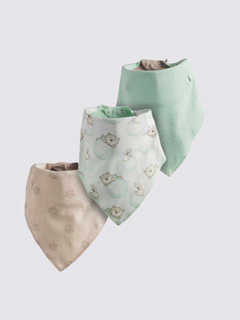 Infant scarfs set: a modern combination of a bib and a scarf. Very practical and comfortable for your baby.